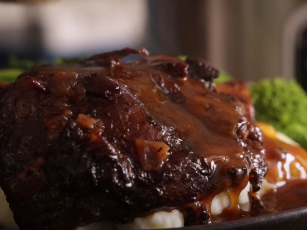 Slow Cooker Short Ribs