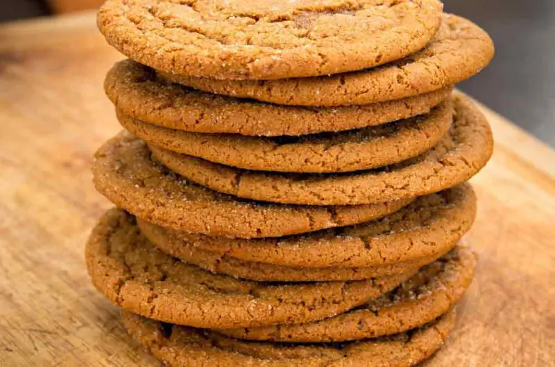 Molasses Crinkle Cookies: A Timeless Classic