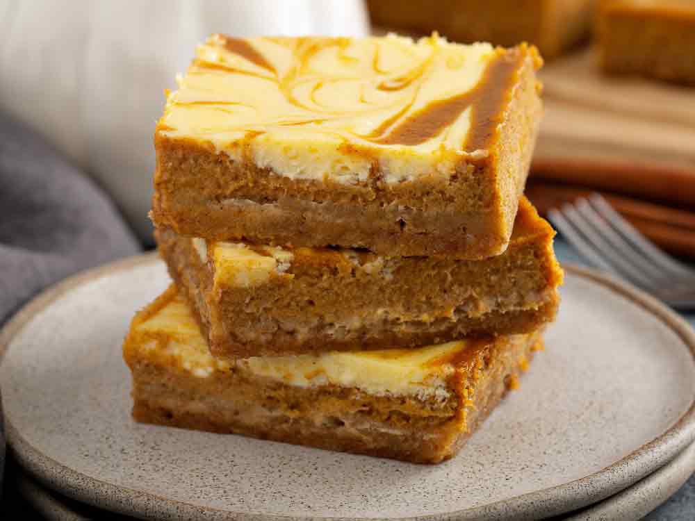 Pumpkin Cheesecake Bars