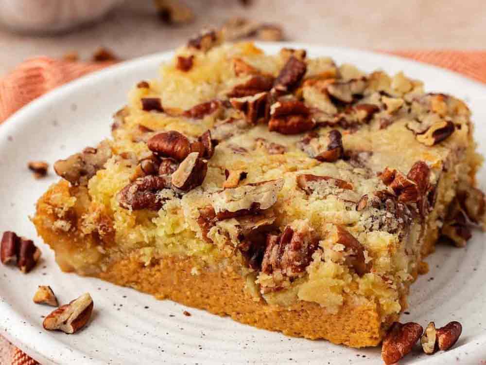 Pumpkin Dump Cake Recipe