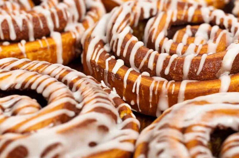 Banana Cinnamon Rolls: A Sweet, Fluffy Delight