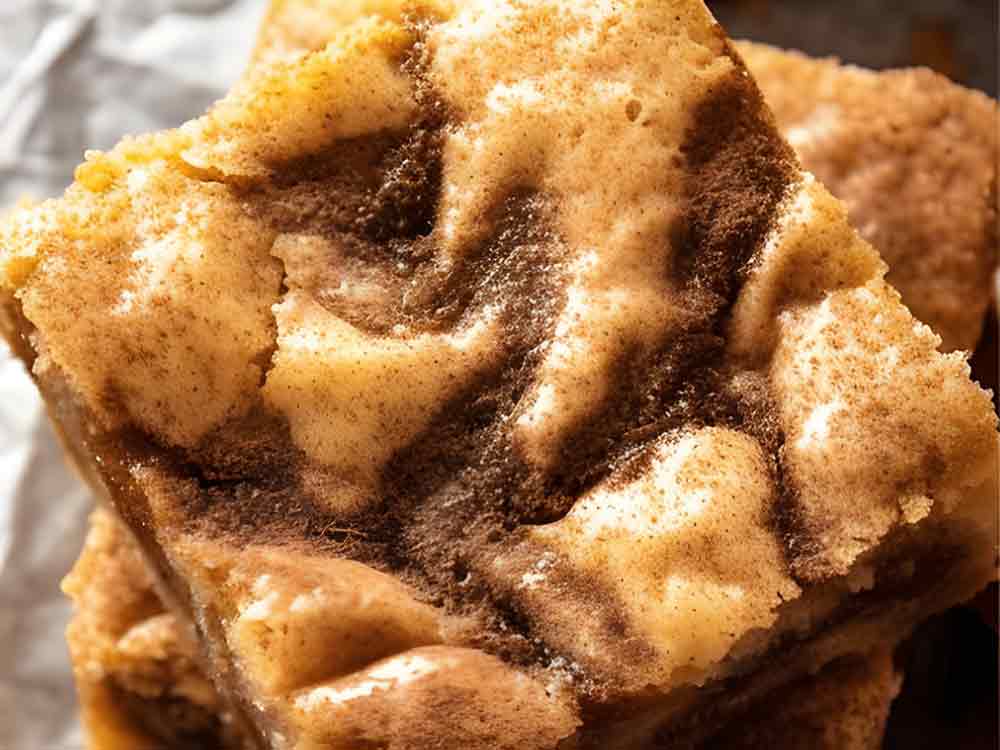 Cinnamon Swirl Snickerdoodle Blondies