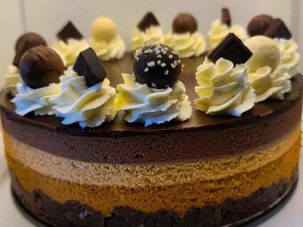 Pumpkin Chocolate Mousse Cake