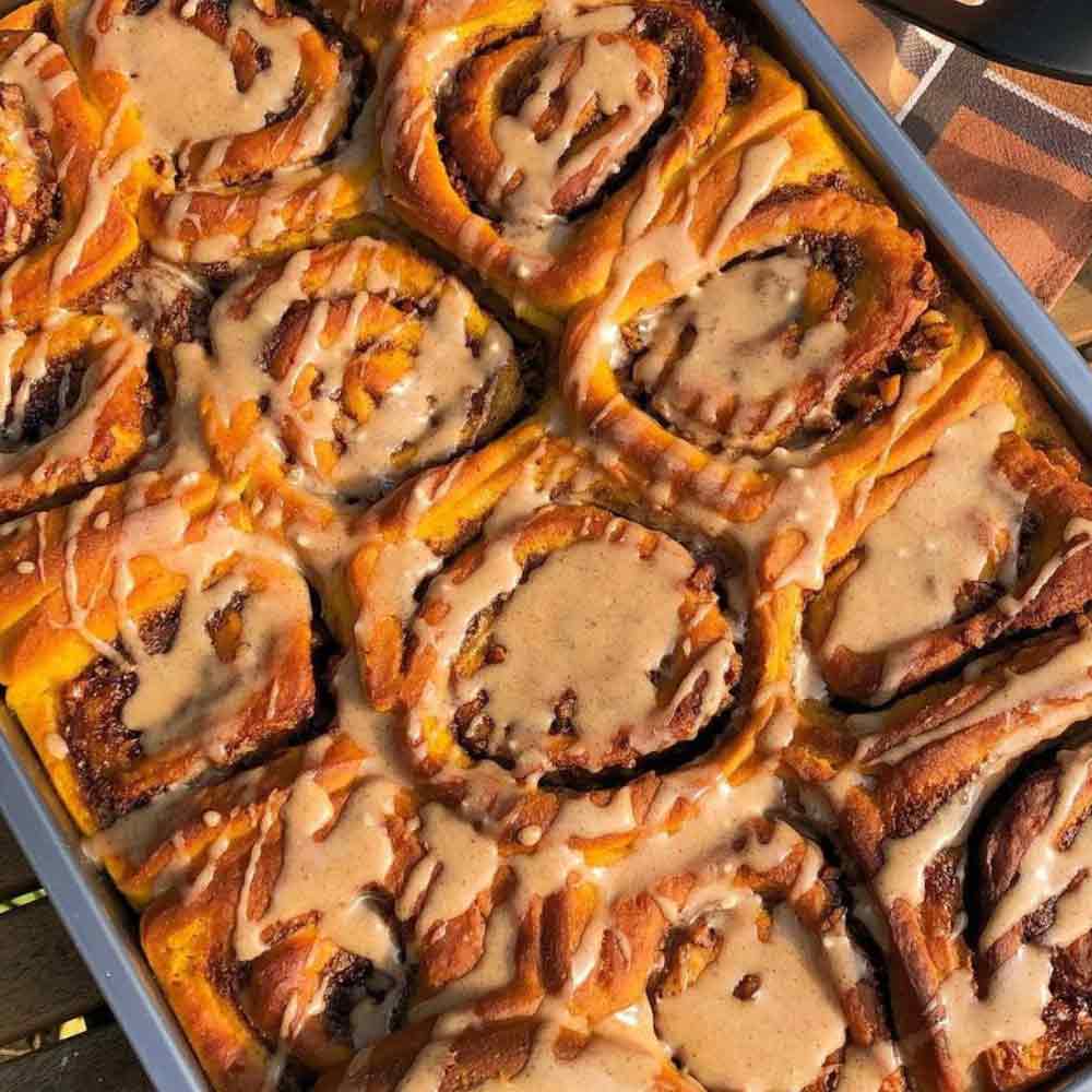 Easy Pumpkin Spice Cinnamon Rolls Recipe